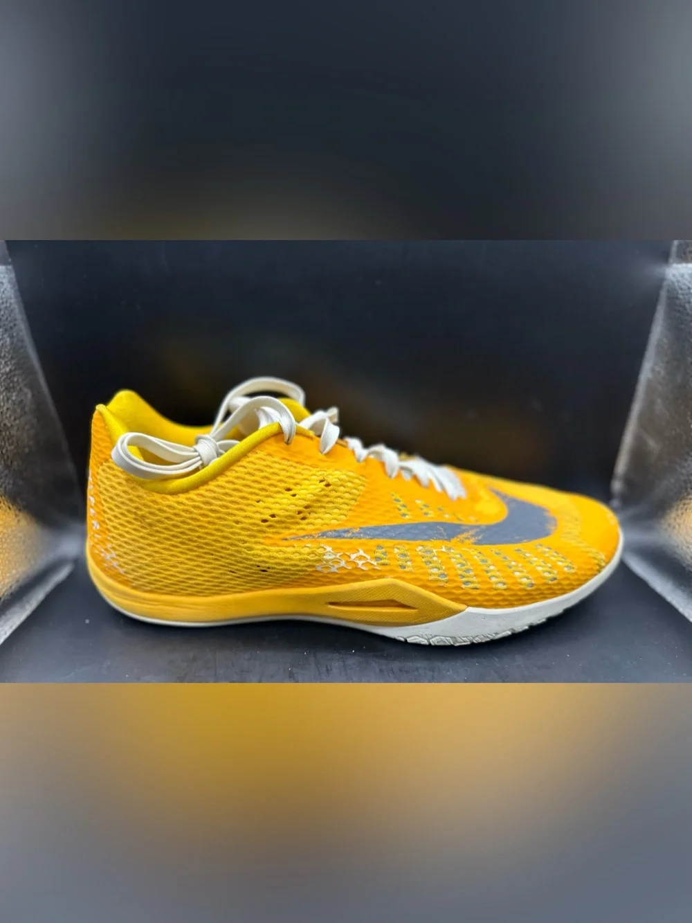 Nike Hyperlive 2015 Men’s Size 13 (USED) 834488 702 Yellow - Basketball Shoes